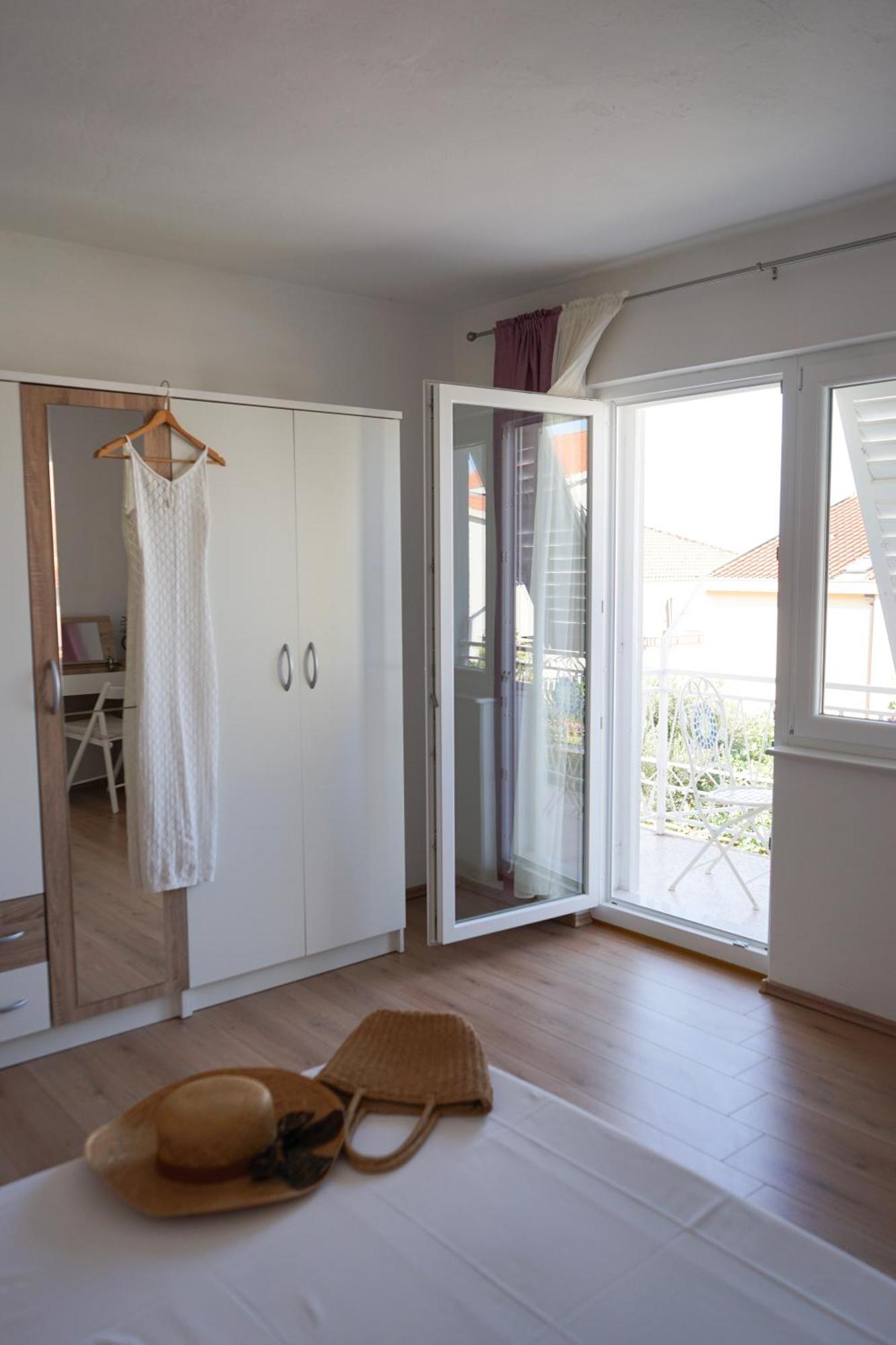 Rose Apartman